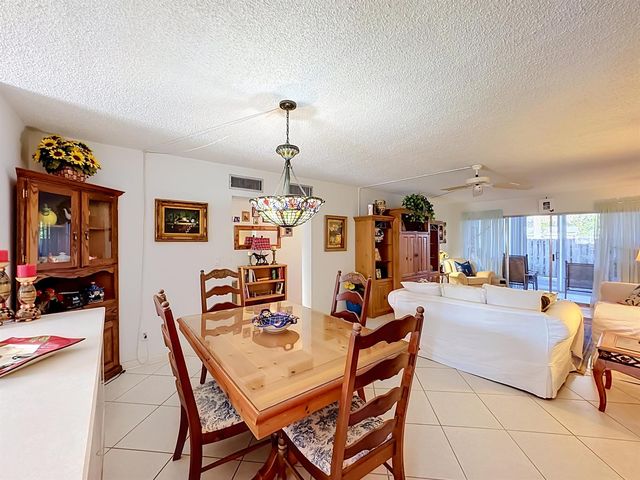 1310 NE 14th Court K17, Jensen Beach, FL 34957
