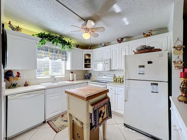 1310 NE 14th Court K17, Jensen Beach, FL 34957