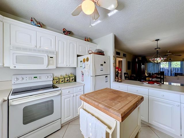 1310 NE 14th Court K17, Jensen Beach, FL 34957