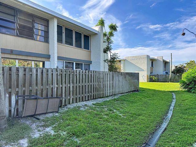 1310 NE 14th Court K17, Jensen Beach, FL 34957