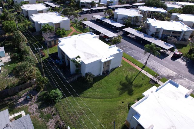 1310 NE 14th Court K17, Jensen Beach, FL 34957