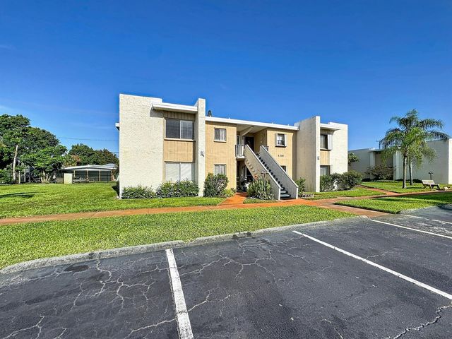 1310 NE 14th Court K17, Jensen Beach, FL 34957