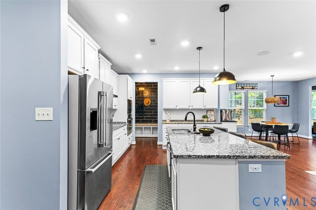 4801 Hidden Falls Ct, Moseley, VA 23120