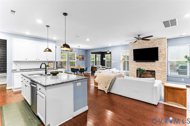 4801 Hidden Falls Ct, Moseley, VA 23120