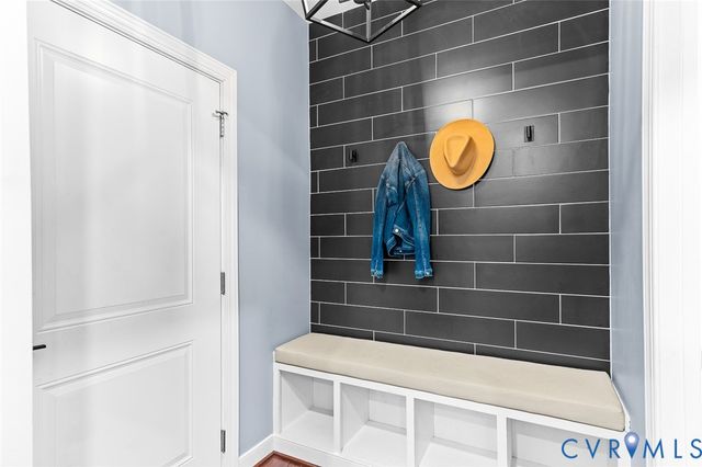 4801 Hidden Falls Ct, Moseley, VA 23120