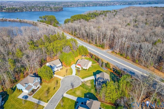 4801 Hidden Falls Ct, Moseley, VA 23120