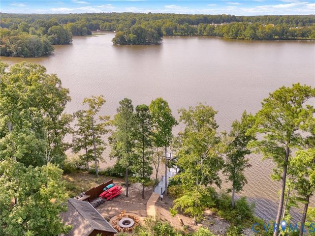 4801 Hidden Falls Ct, Moseley, VA 23120