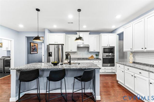 4801 Hidden Falls Ct, Moseley, VA 23120