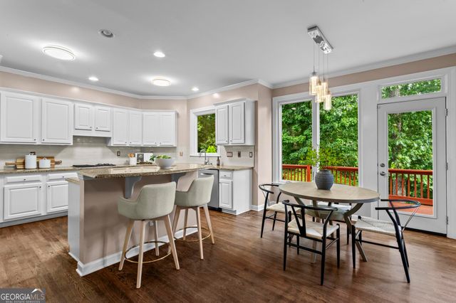 4968 Highland Oaks Way SE, Mableton, GA 30126