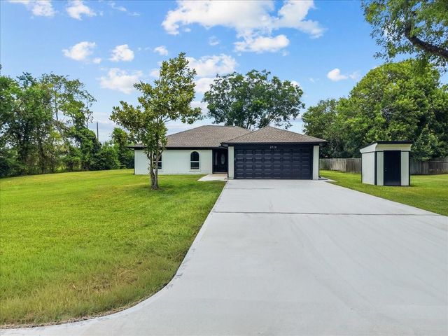 2730 Mary Lane, Dickinson, TX 77539