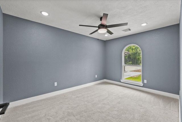 2730 Mary Lane, Dickinson, TX 77539