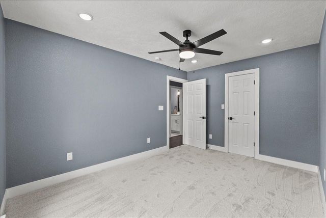 2730 Mary Lane, Dickinson, TX 77539