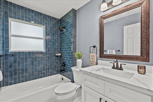 2730 Mary Lane, Dickinson, TX 77539