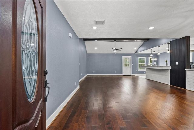 2730 Mary Lane, Dickinson, TX 77539