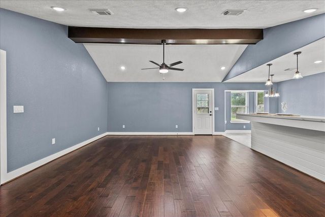 2730 Mary Lane, Dickinson, TX 77539