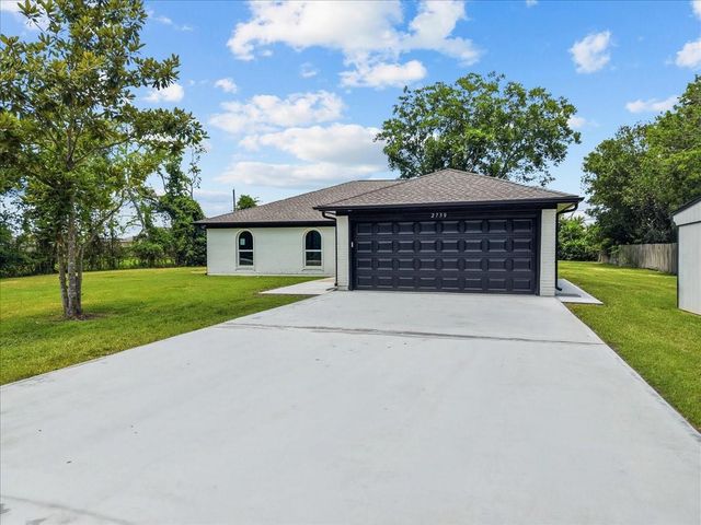 2730 Mary Lane, Dickinson, TX 77539