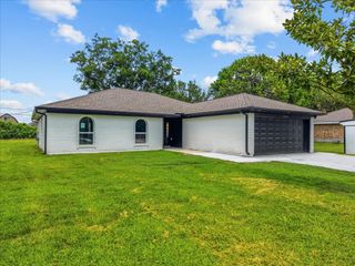 2730 Mary Lane, Dickinson, TX 77539