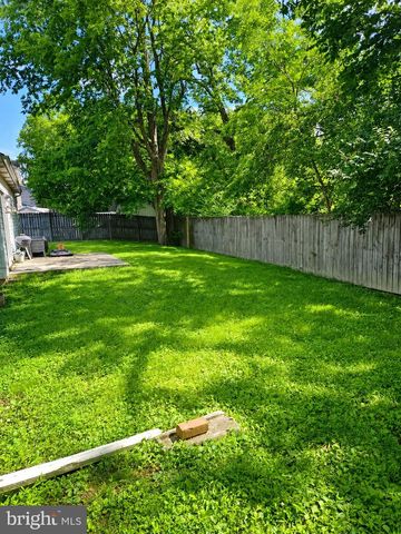 1886 MARY LANE, Carlisle, PA 17013