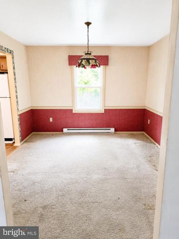 1886 MARY LANE, Carlisle, PA 17013