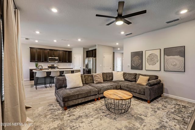 519 TYNES Boulevard, Middleburg, FL 32068