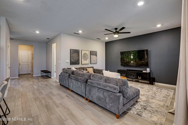 519 TYNES Boulevard, Middleburg, FL 32068