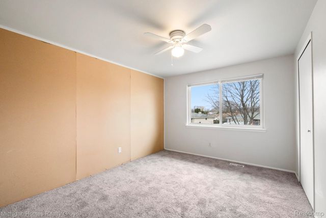 14484 Royal Drive, Sterling Heights, MI 48312