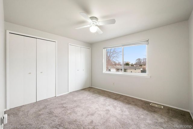 14484 Royal Drive, Sterling Heights, MI 48312