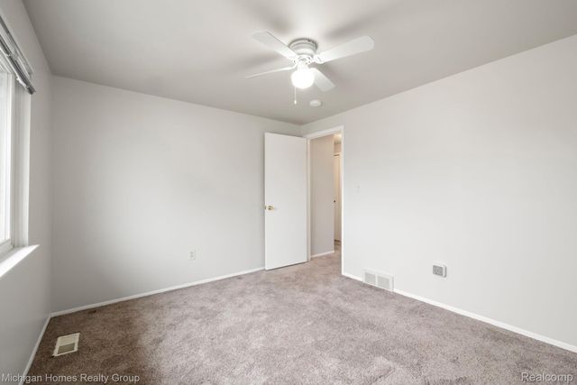 14484 Royal Drive, Sterling Heights, MI 48312