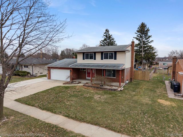 14484 Royal Drive, Sterling Heights, MI 48312