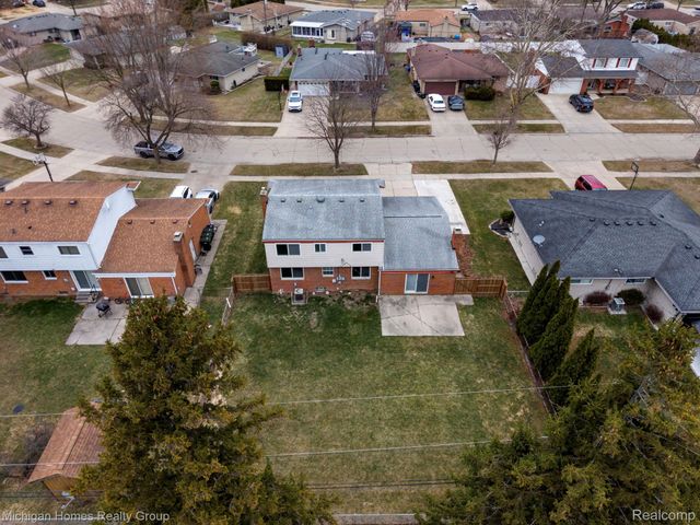 14484 Royal Drive, Sterling Heights, MI 48312