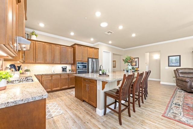 706 Mousebird Ct, Lincoln, CA 95648