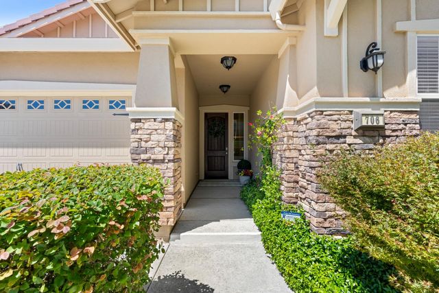 706 Mousebird Ct, Lincoln, CA 95648