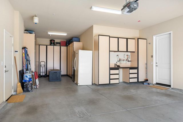 706 Mousebird Ct, Lincoln, CA 95648