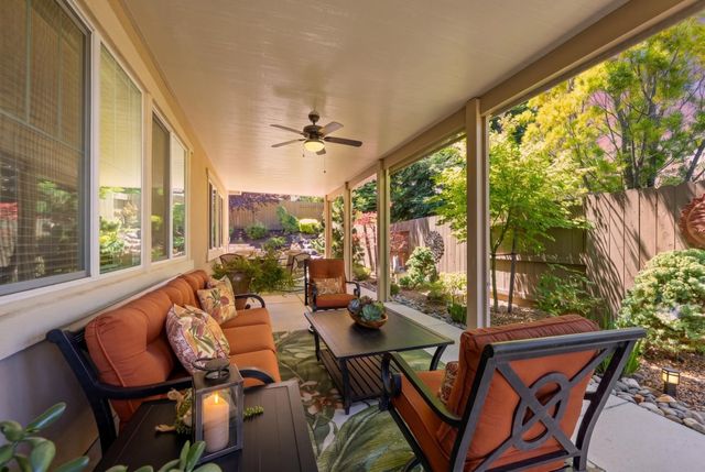 706 Mousebird Ct, Lincoln, CA 95648