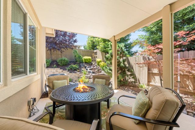 706 Mousebird Ct, Lincoln, CA 95648