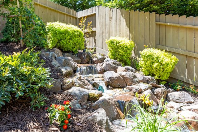 706 Mousebird Ct, Lincoln, CA 95648