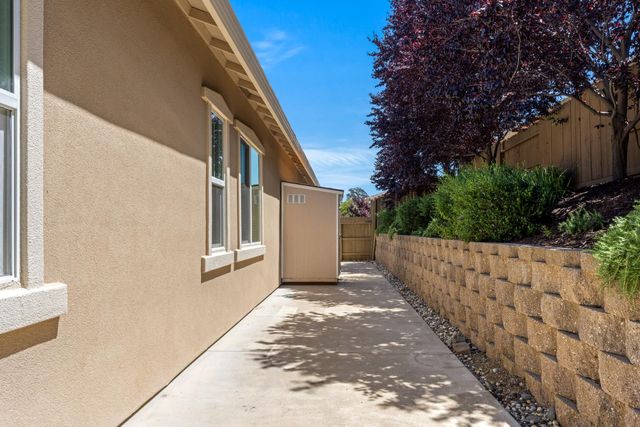 706 Mousebird Ct, Lincoln, CA 95648