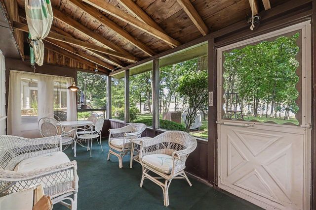 7507 Hillcrest Avenue, Manitou Beach, MI 49253