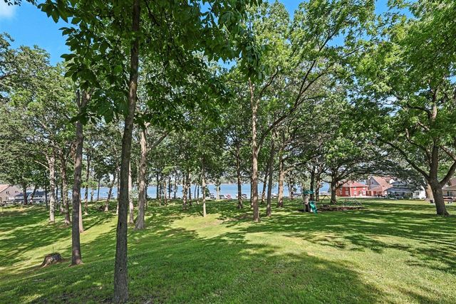 7507 Hillcrest Avenue, Manitou Beach, MI 49253