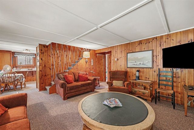 7507 Hillcrest Avenue, Manitou Beach, MI 49253
