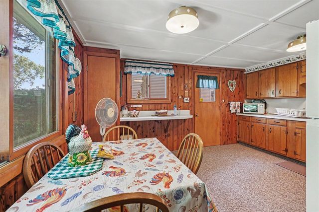 7507 Hillcrest Avenue, Manitou Beach, MI 49253