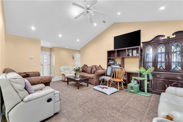 1701 Beth Drive, Rogers, AR 72758