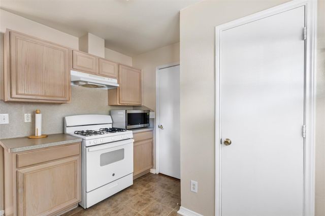 7303 Rising Brook Drive, Cypress, TX 77433