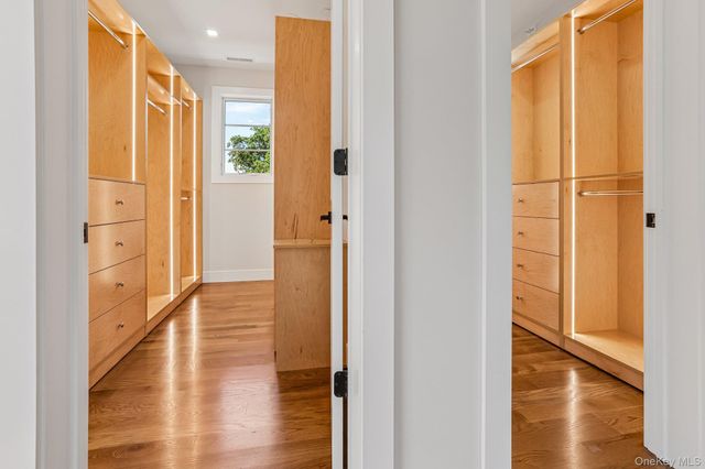 41 Potters Lane, New Rochelle, NY 10805