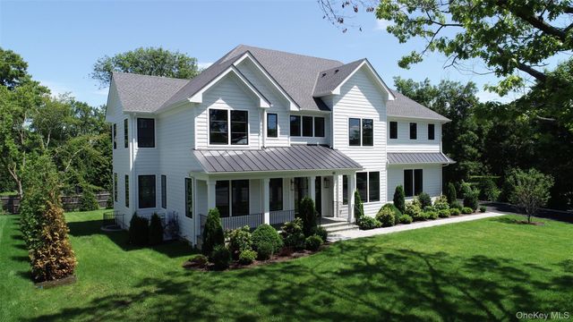 41 Potters Lane, New Rochelle, NY 10805