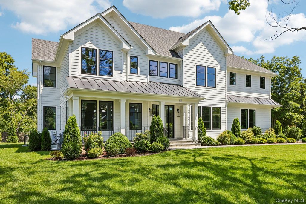 41 Potters Lane, New Rochelle, NY 10805