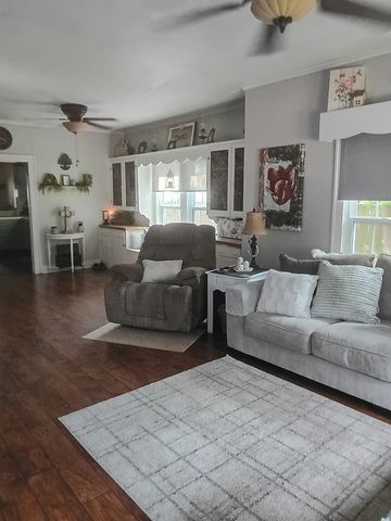 617 W SCOTT STREET, Gilmer, TX 75644