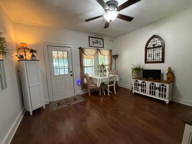 617 W SCOTT STREET, Gilmer, TX 75644