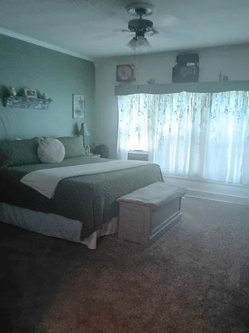 617 W SCOTT STREET, Gilmer, TX 75644