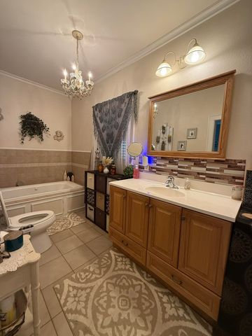 617 W SCOTT STREET, Gilmer, TX 75644